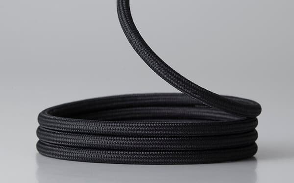 Outer layer made of highly durable nylon mesh