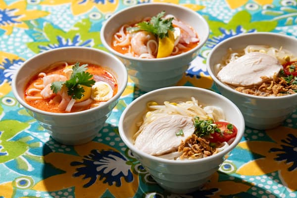 Pho dan Laksa