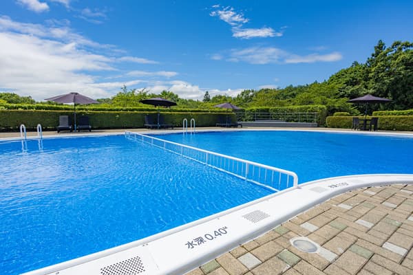 수심이 얕은 어린이용 풀