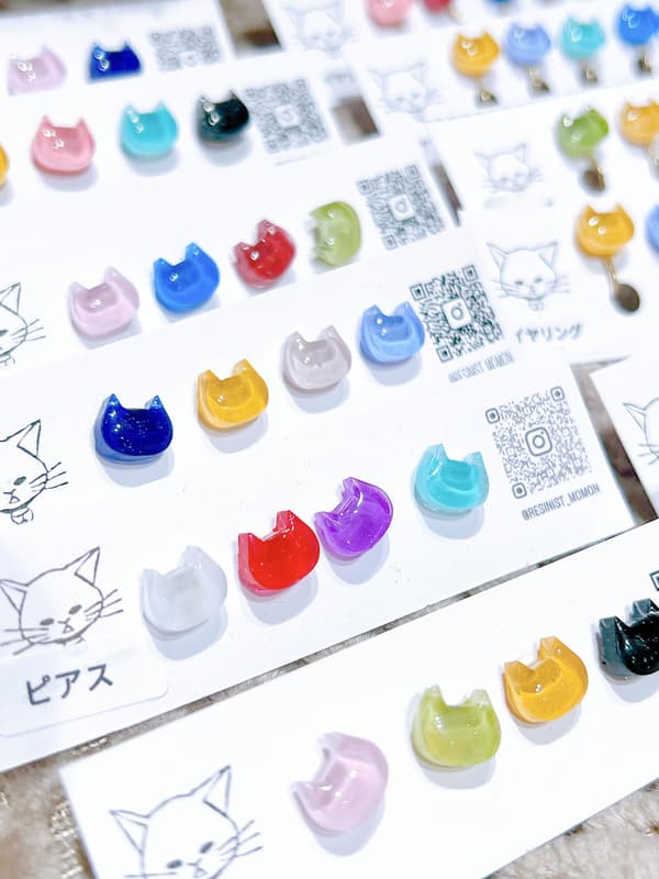 闪闪发光的猫咪配饰