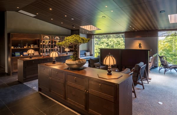 大堂唤起大正时代的氛围