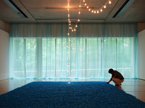 Vista de la exposición de Felix Gonzalez-Torres