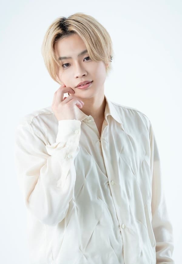 Kento Hama as Mutsu-no-Kami Yoshiyuki