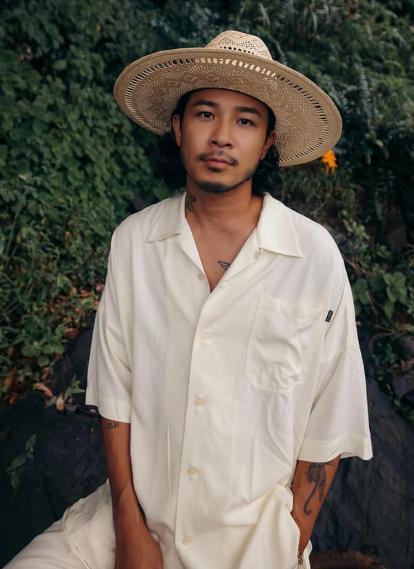 KENNY PARAVES