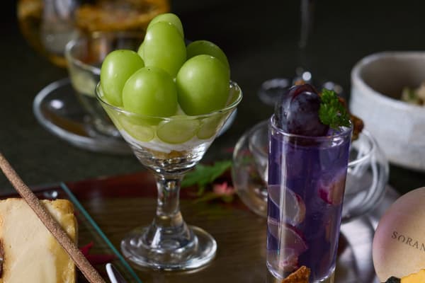 Left: Shine Muscat Parfait. Right: Kyoho Grape and Butterfly Pea Jelly