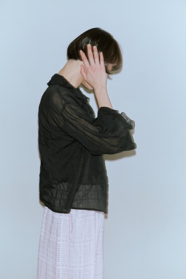 프릴 블라우스 디테일 2