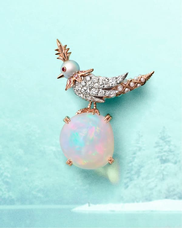 Tiffany & Co. Bird on a Rock winter season brooch detail