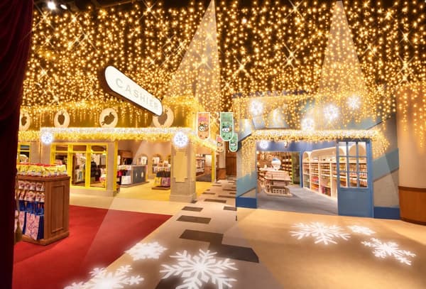 Chiikawa Park Christmas decorations
