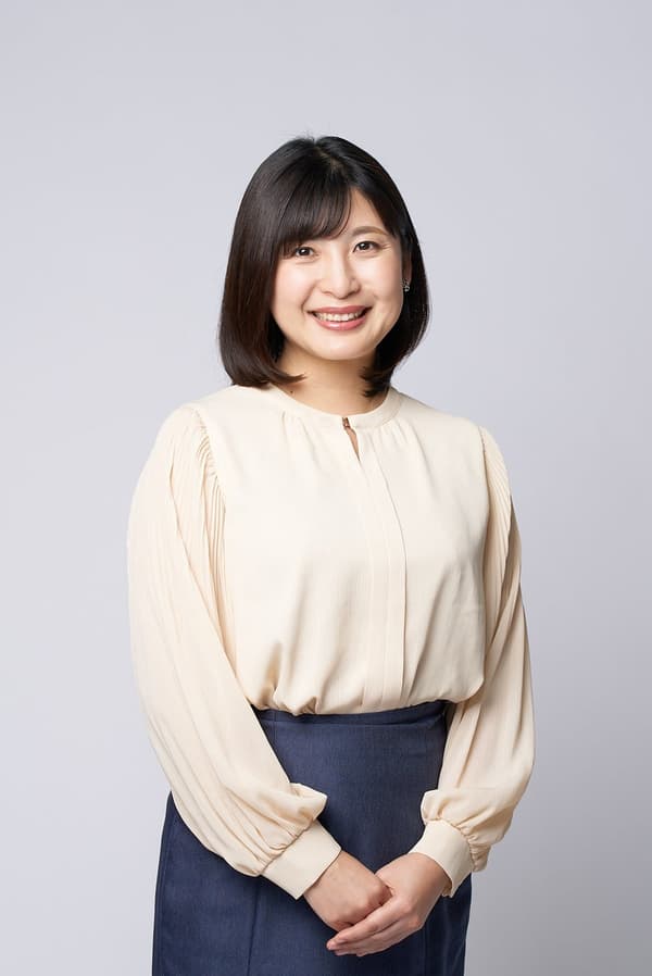 스타 나이트 낭독회에 참여하는 IBC 이와테 방송 카이야 노조미 아나운서