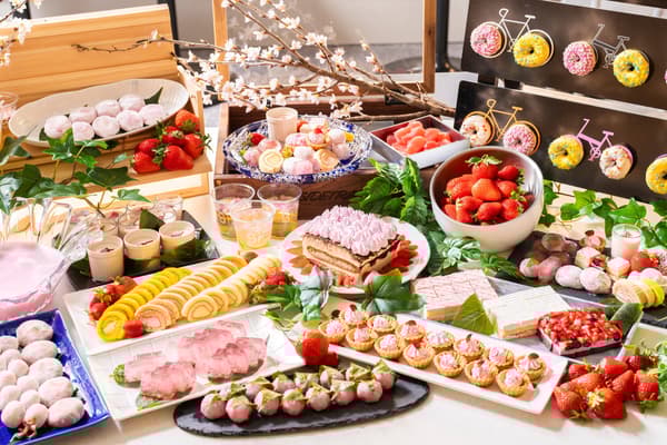 春季樱花草莓甜品自助餐