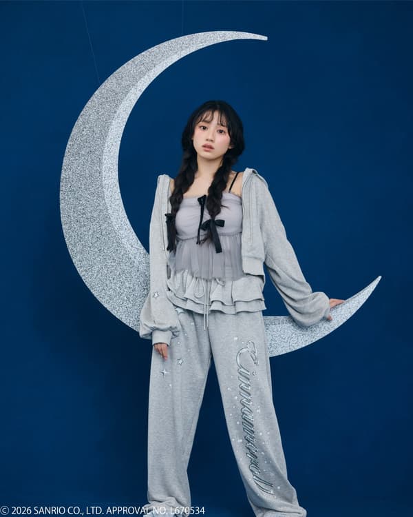 새틴 셔츠와 팬츠