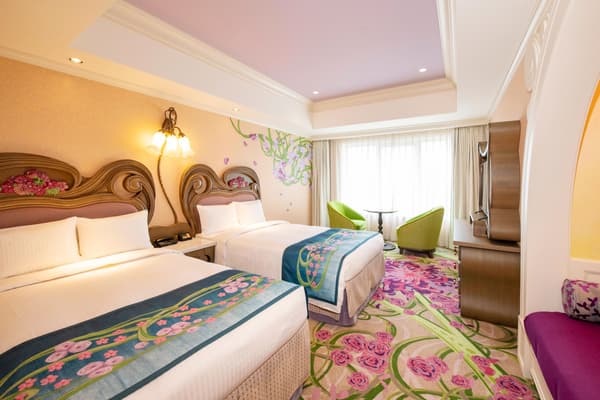 Fantasy Chateau Superior Alcove Room