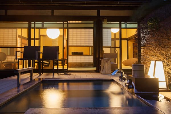 Guest Room with Open-Air Bath