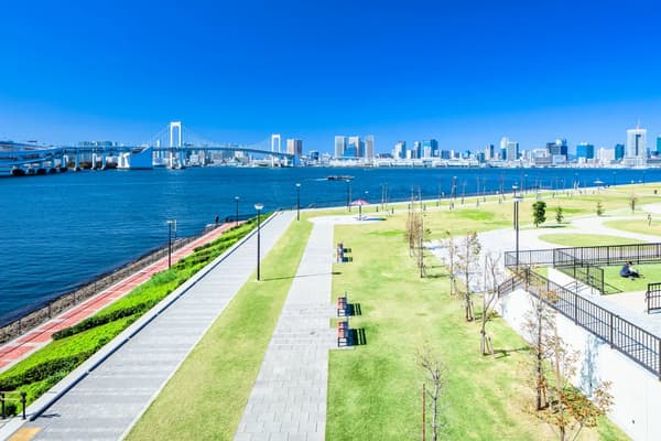 环绕市场的丰洲Gururi公园