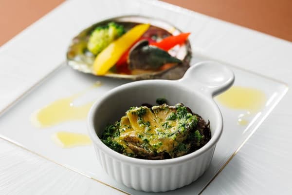 Ezo abalone grilled with herb butter