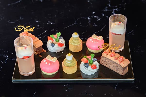 Assorted desserts