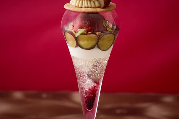 Otona no Gohobi Parfait — Waguri Mont Blanc, tingkat bawah