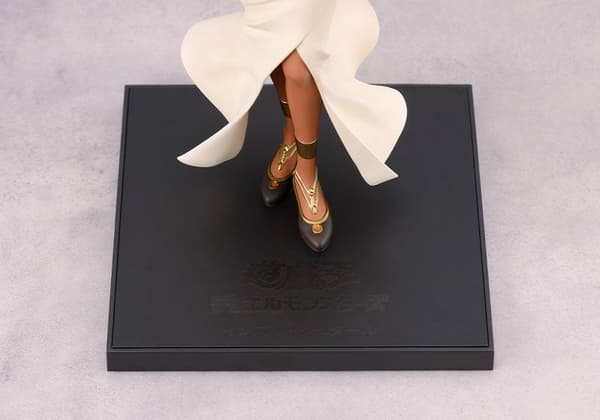 伊西丝·伊修达尔 手办广角图 1