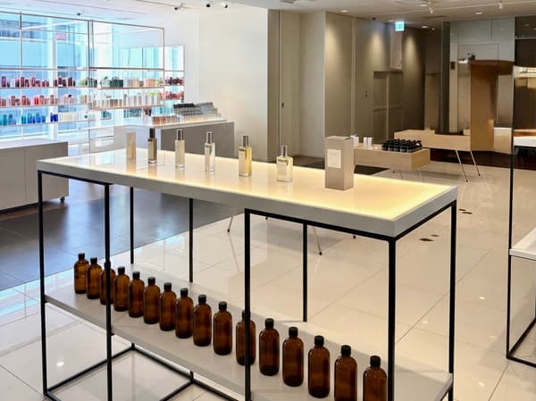 快闪空间内提供固定装置租赁