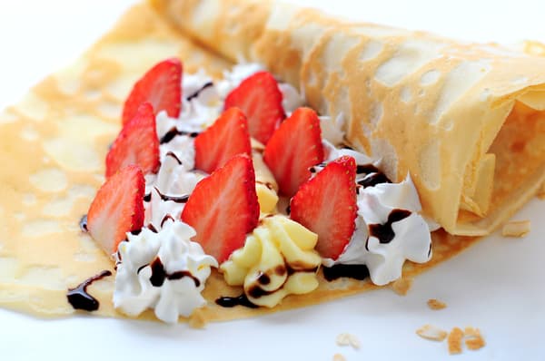 新鲜草莓双重奶油巧克力