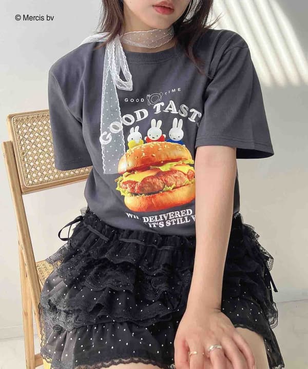 Kaus motif boneka