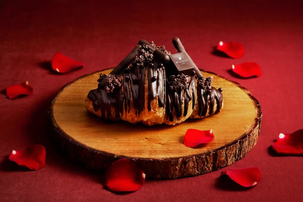 Valentine Croissant