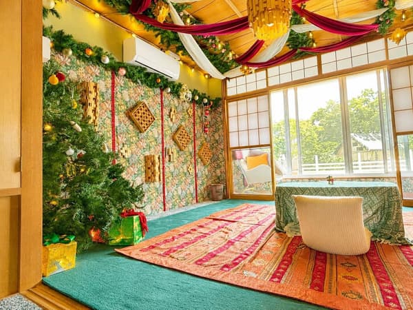 Christmas Room interior