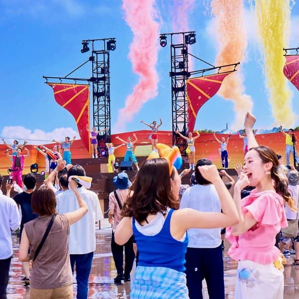 JUNGLIA Splash Fes at Breeze Arena