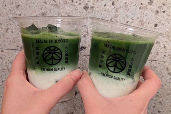 카페 마루마타엔의 말차 라떼