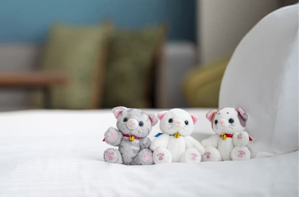 มาสคอต Himeneko ตัว Shiro และ Mike