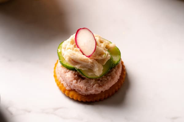 Kanape Ayam Kyo-Tanba dan Hummus Okara
