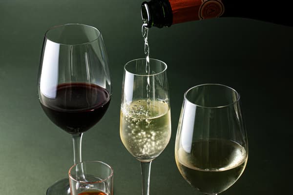 Optional wine free-flow