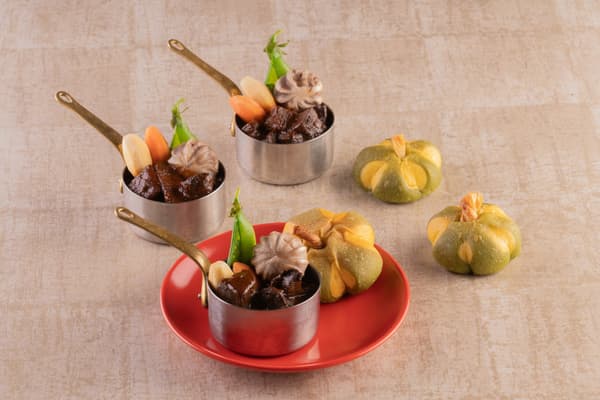 Estofado de ternera del chef y pan de Halloween