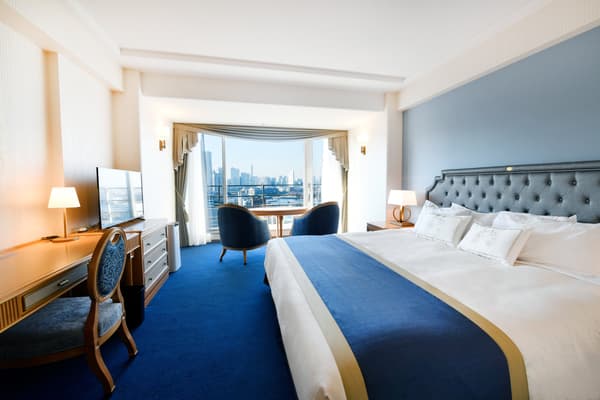 塔楼翼豪华俱乐部楼层大床房