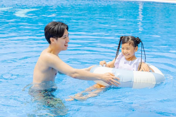 Kolam renang outdoor di Mercure Fukuoka Munakata Resort & Spa