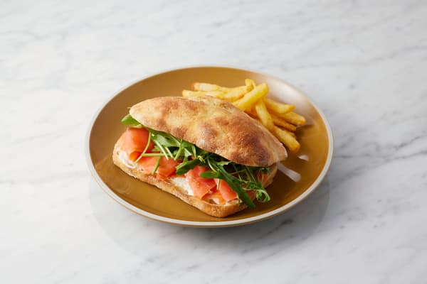 Focaccia Sandwich Smoked Salmon – ¥1,800 (tax included)