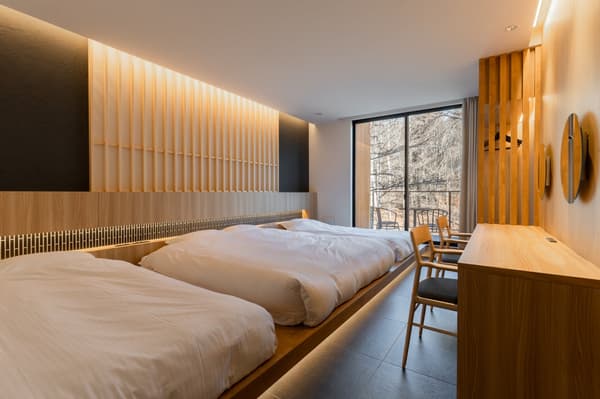 KURO (bedroom)
