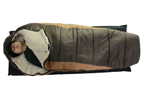 足夠寬敞，適合 182 厘米高的人