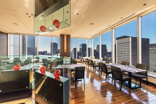 Dining & Bar TENQOO 餐廳內部