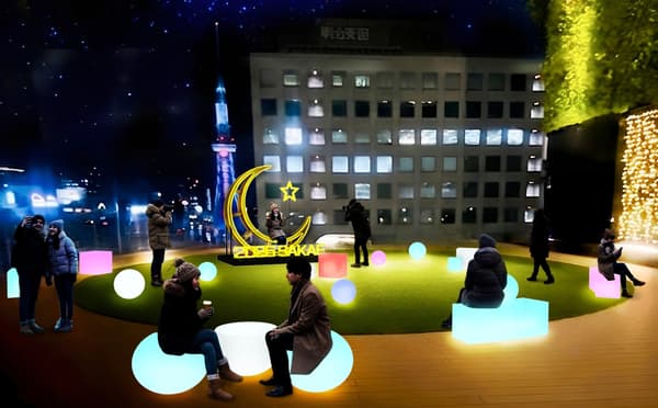 Illumination on the 7F rooftop plaza