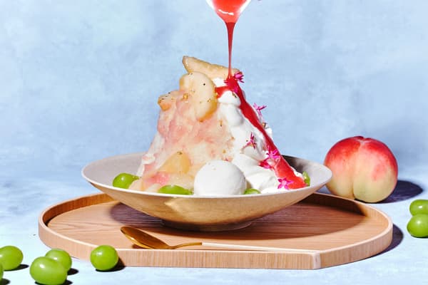 Adding the accompanying peach sauce brings out a deeper, more layered flavor