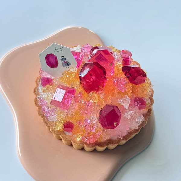 Birthstone Tart with Koubutsu-chan pick