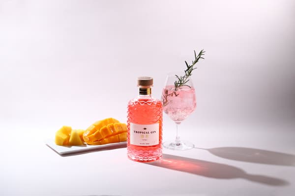 TROPICAL GIN Sanka 제품 병