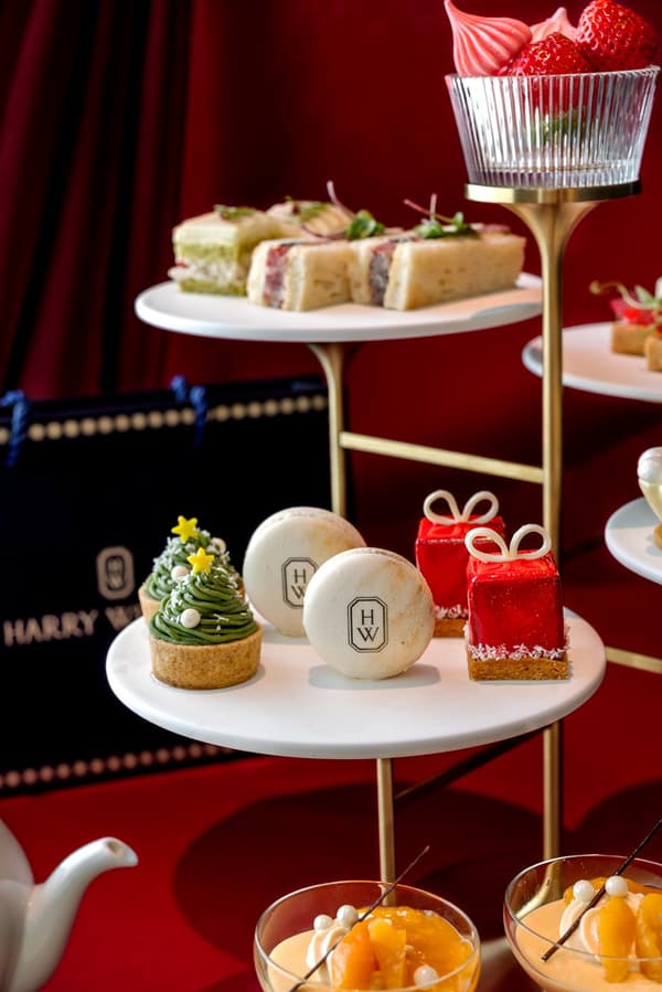 Christmas Mont Blanc, HW Macaron, dan Ruby Velvet