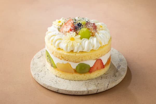 Fruit shortcake finished and ready for take-home from the baking class