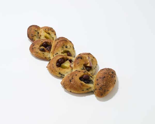 Black Sesame and Sweet Potato Épi