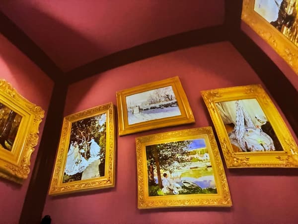 莫奈的杰作投射在穹顶上