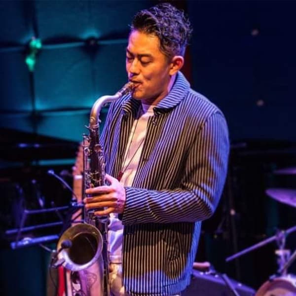 Ricky (Saxofón)