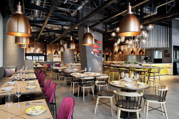 Aloft Osaka Dojima W XYZ Bar 內部空間