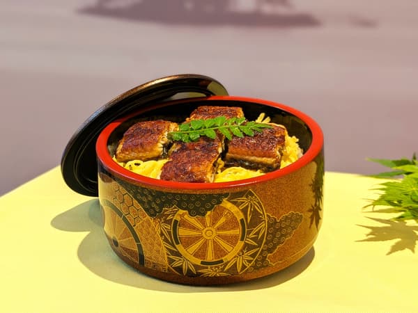 Domestic freshwater eel over rice (unaju)